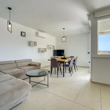 Apartment Dita-3 By Interhome