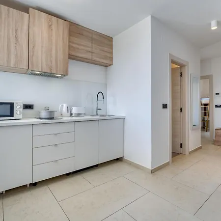 Dita-3 By Interhome *