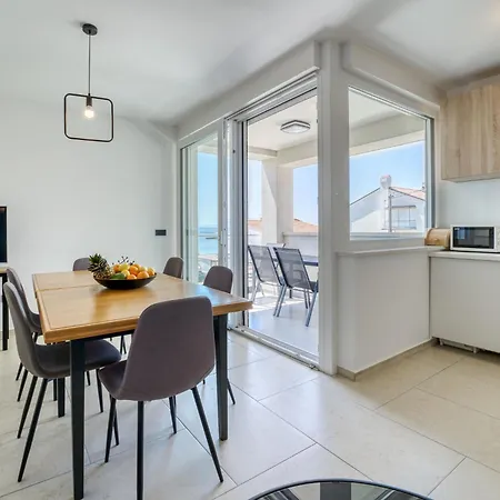 Διαμέρισμα Dita-3 By Interhome *