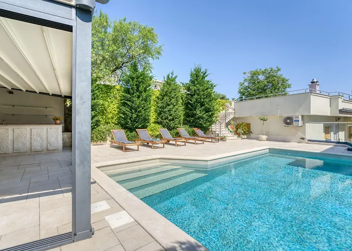 Dita-3 By Interhome *